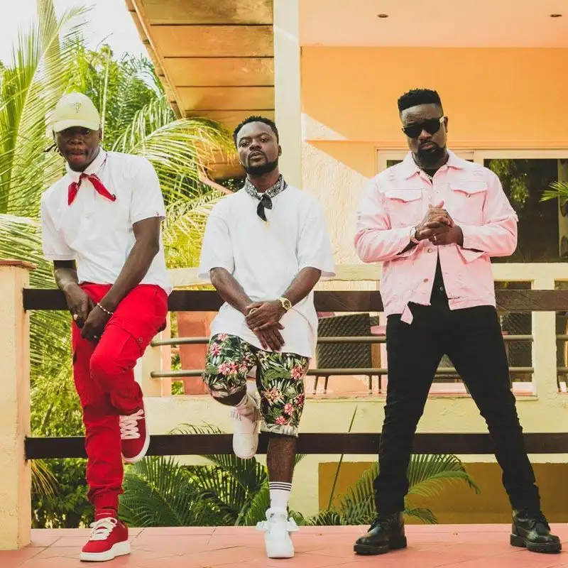 Cabum ft. Stonebwoy & Sarkodie – Zakari