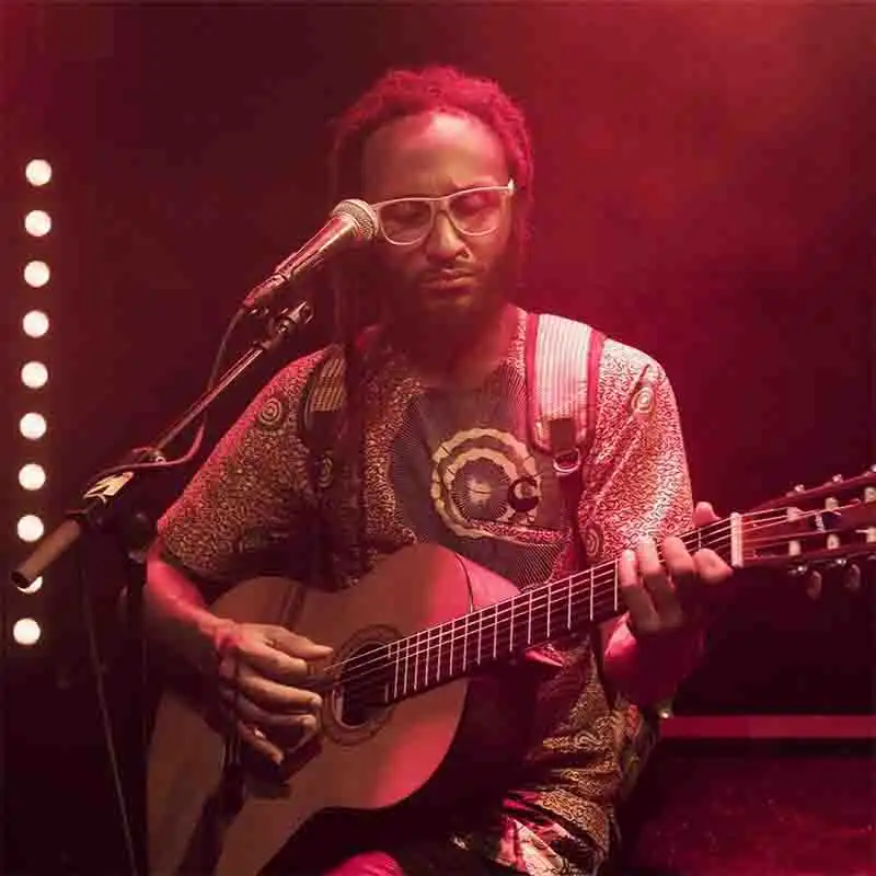 Wanlov the Kubolor - Weak Fools (Produced by Kwam1)